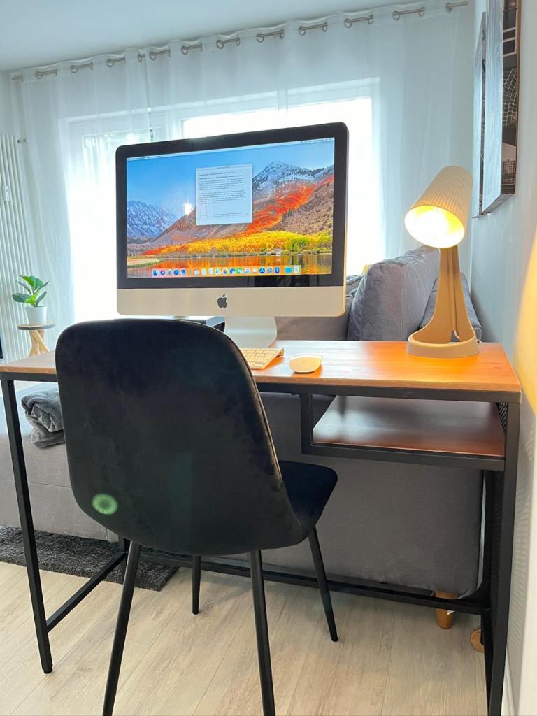 Living At Saarpartments -Adultsonly- 2 Bedrooms, Kitchen - Business & Holiday Apartments For Long- And Short Term Stay, 3 Min To Train Station, Secure E-Bike Parking! Saarbrücken Exteriör bild